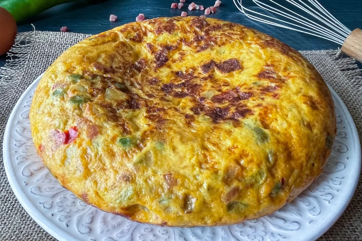 Tortilla paisana 9 Tortilla con patatas paisana *
