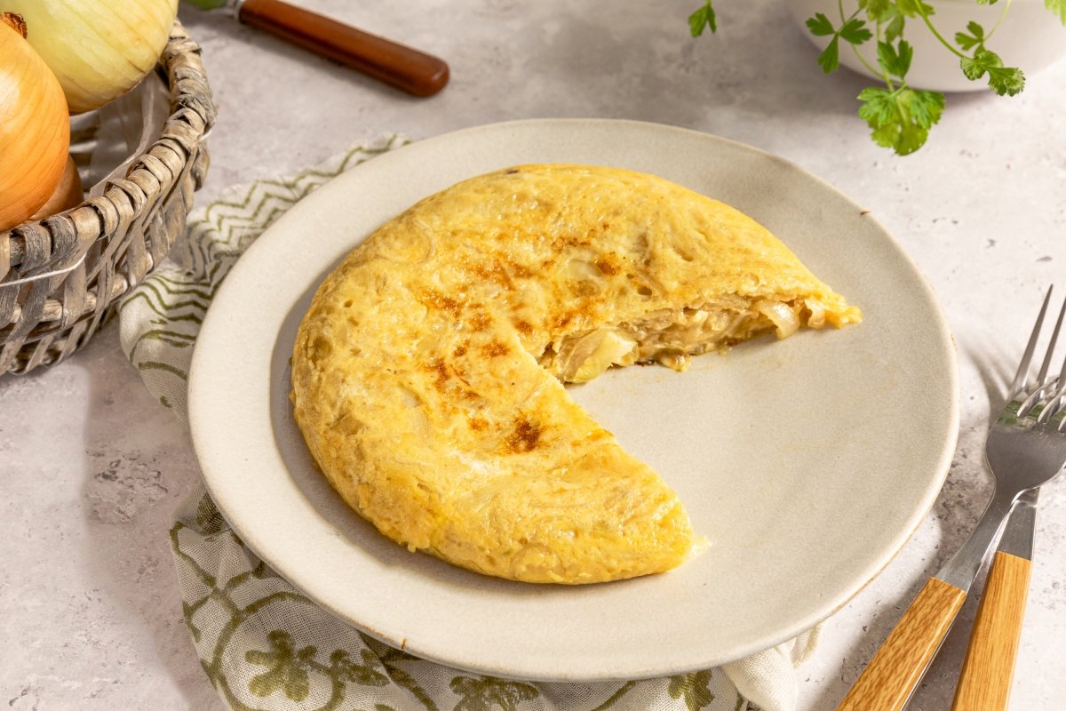 Tortilla de cebolla abierta