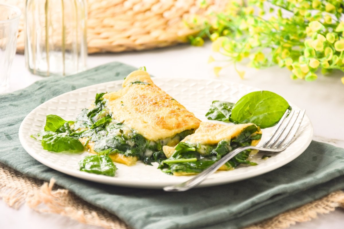 Tortilla de espinacas y queso casera