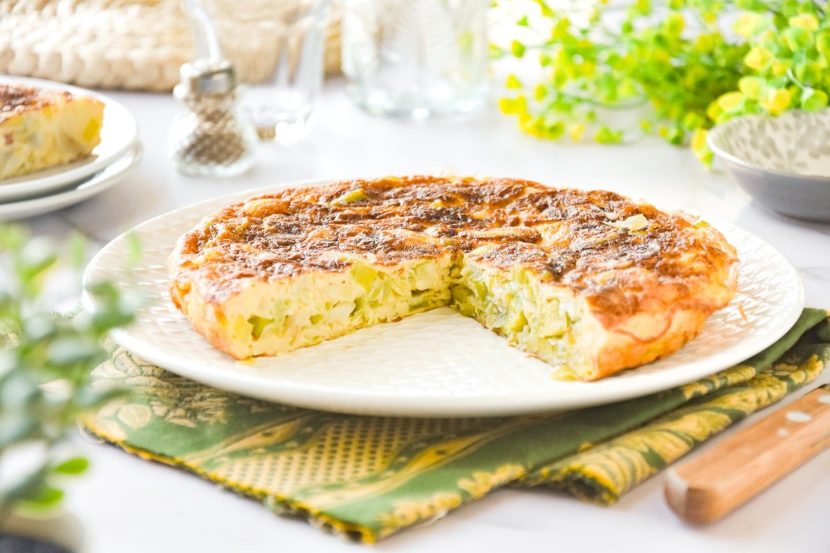 Tortilla de puerros casera