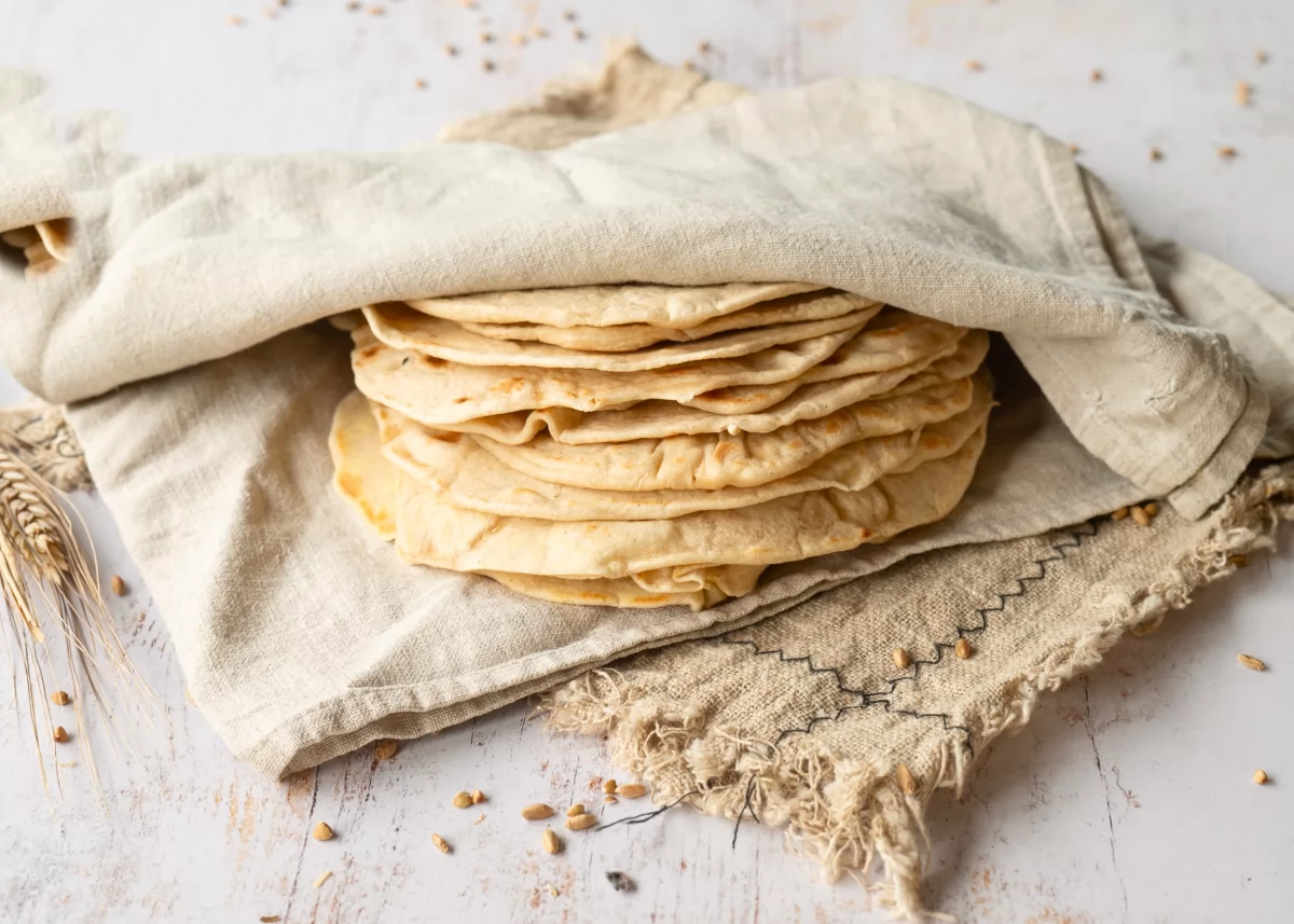 Tortillas de trigo en un paño