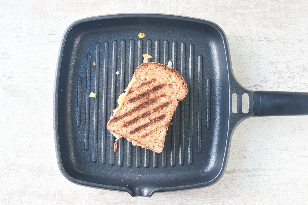 Tostamos el tuna melt