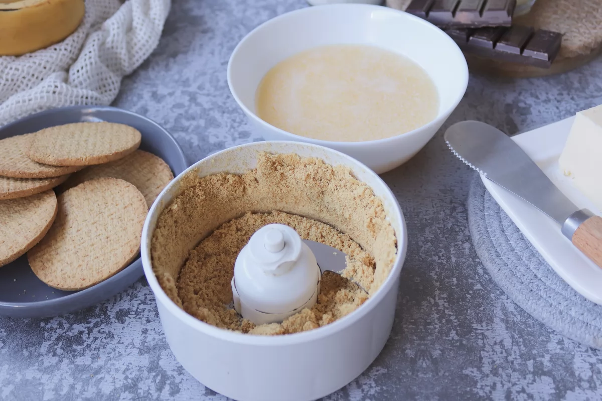 Tarta banoffee 2 triturar galletas derretir mantequilla tarta toffee *