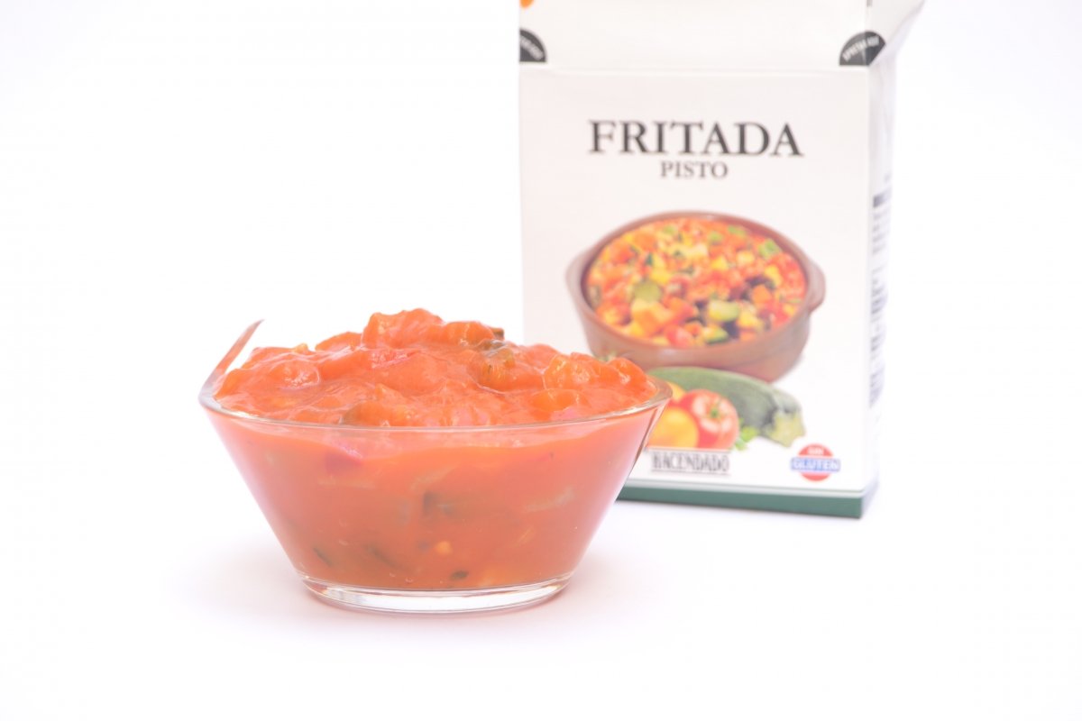 Un cuenco con fritada o pisto de Mercadona