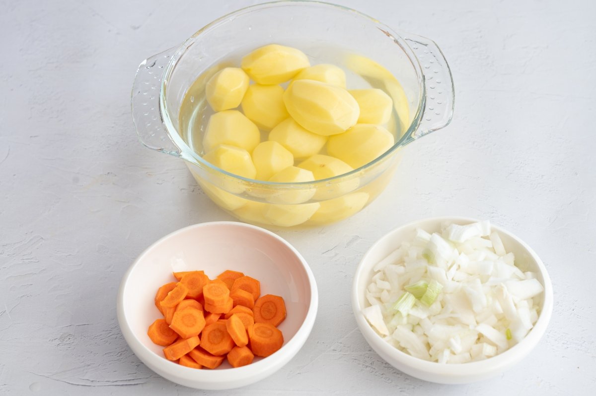 Verduras troceadas para hacer falda de ternera asada