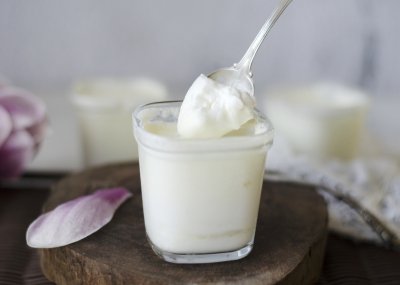 ¿Cuáles son las diferencias entre kéfir y yogur?